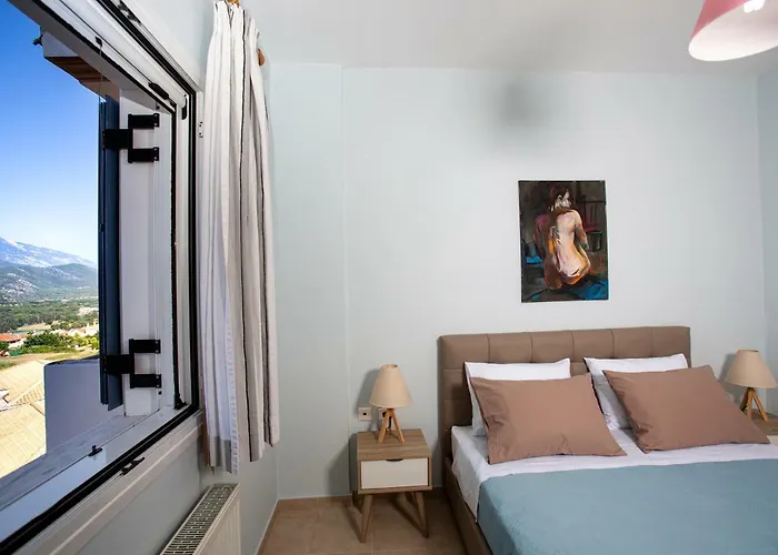 Antigone Apartamento *